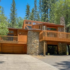 (20A) Summit House