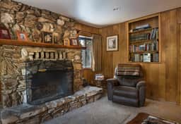 (23) Arnetts' Cabin - Image 4