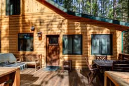 (2N) Big Pine Lodge - Image 2