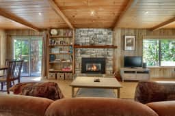 (43A) Mountain Retreat - Image 4