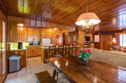 (59) Hansen Cabin - Image 4