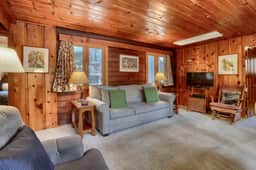 (8) Nugent's Nest - Image 5