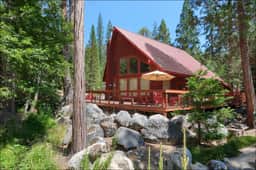 Yosemite's Family Retreat - Image 5