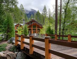 Yosemite's Grand Estate - Image 3