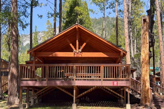 (26) Deer Den - Image 1