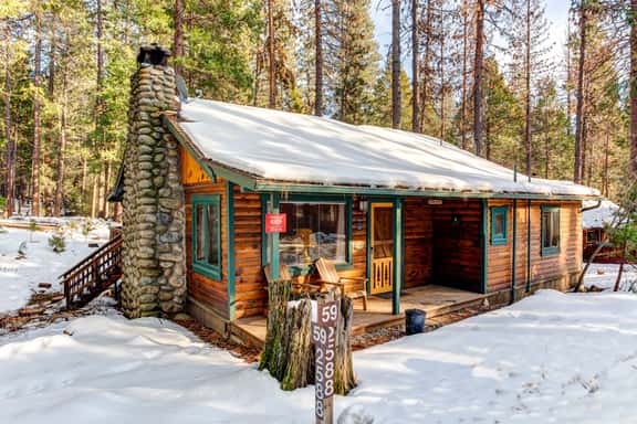 (59) Hansen Cabin - Image 1