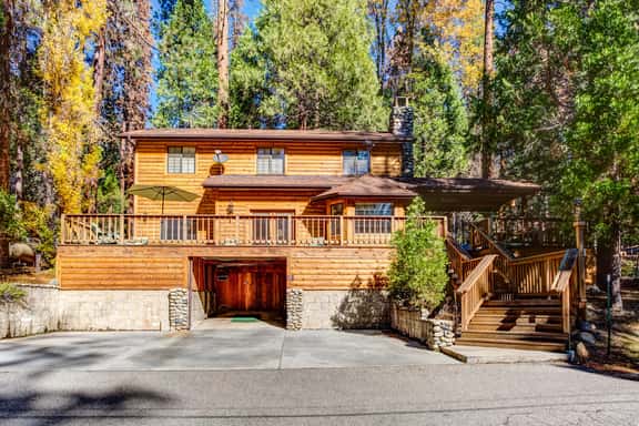 (7) Cedar Lodge - Image 1