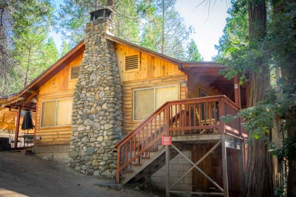 (76) Howard's Retreat - Image 1