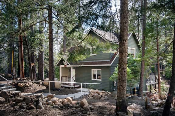 (11N) Margaret's - Image 1