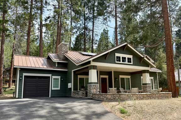 (56) Black Bear Bungalow - Image 1