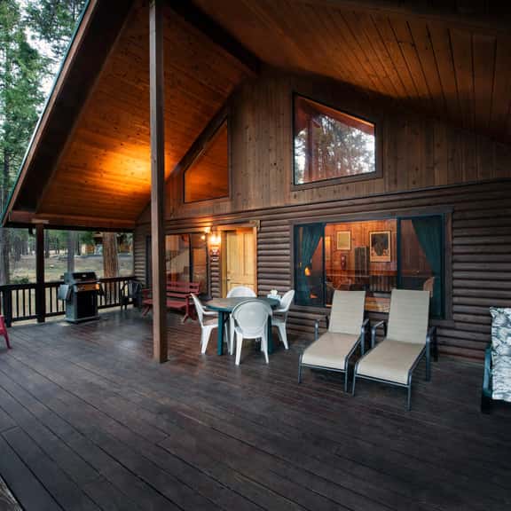 (24) Wawona Cabin - Image 1