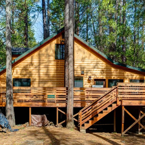 (2N) Big Pine Lodge - Image 1