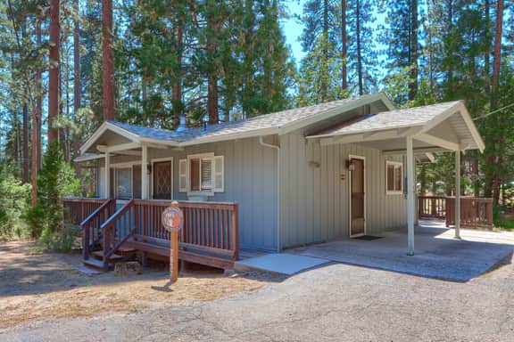 (17C) The Redwoods Cabin - Image 2