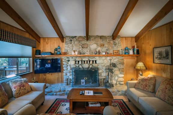 (19B) Yosemite Retreat in the Meadows - Image 3