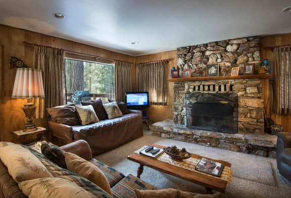(23) Arnetts' Cabin - Image 3
