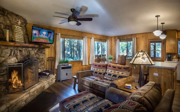 (4) Pine Creek Cabin - Image 5