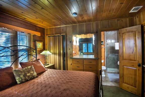(48) Sugar Pine Suite - Image 5