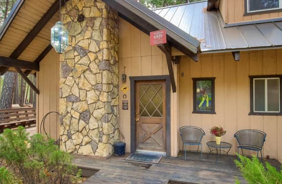 (50) Spindler's Chalet - Image 2
