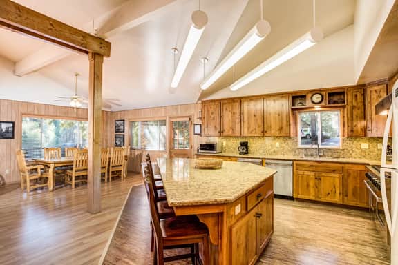 (64) River Lodge - Image 3