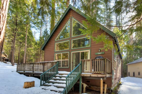 (7S) Wawona Chalet - Image 2