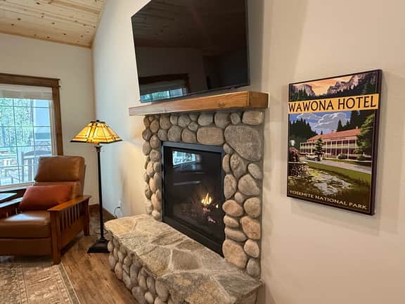 (56) Black Bear Bungalow - Image 4