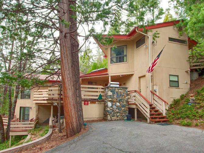 Large Wawona vacation home exterior